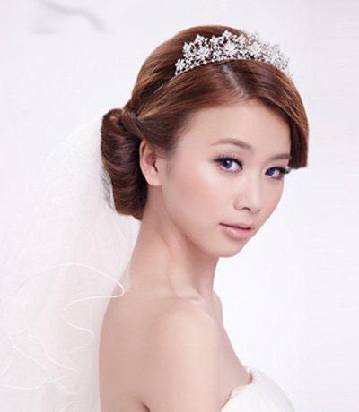 2011春夏季清新甜美的新娘发型